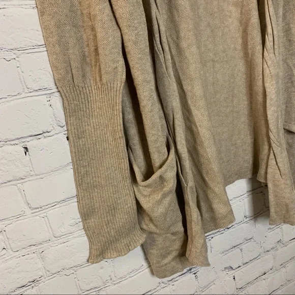 Revolve LAmade Twist Front Cardigan Dark Oatmeal Heather Size Medium NWT - Picture 7 of 8